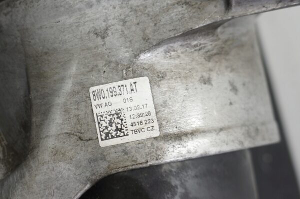 17500463742-696947ba2fd5b PODUSZKA SILNIKA LEWY PRZÓD CZUJNIK AUDI A4 B9 A5 8W0199371AT