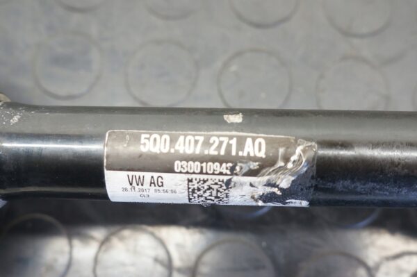 PÓŁOŚ LEWY PRZÓD VW GOLF PASSAT SKODA OCTAVIA AUDI A3 2,0 TDI 5Q0407271AQ