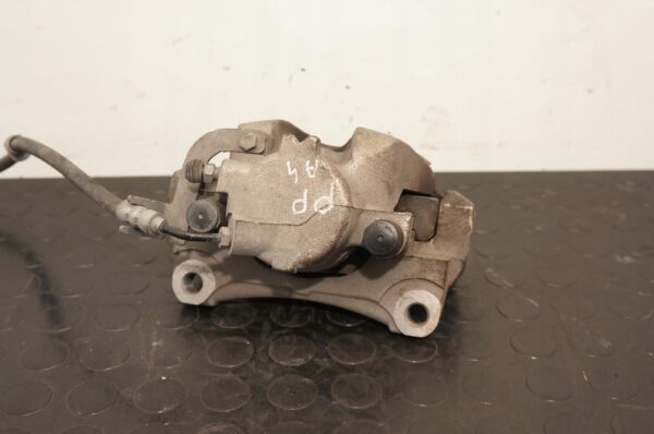 17503357795-6969472370f97 ZASISK HAMULCOWY PRAWY PRZÓD AUDI A4 B9 A5 8W06DH