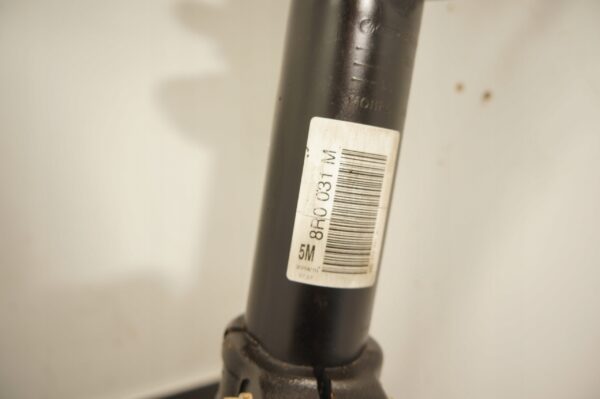 AMORTYZATOR LEWY Q5 2,0 TDI 8R0031M 8K0413K