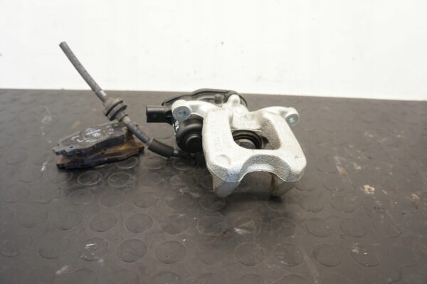 ZACISK HAMULCOWY PT FIAT 500 PANDA III 1.0 HYBRID 55611E