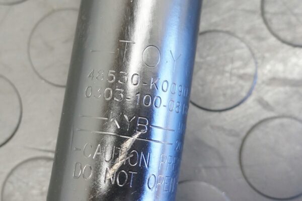 17525792982-6969462a53b07 AMORTYZATOR TOYOTA YARIS IV TYŁ L/P 1,5 HYBRID 48530-K0090