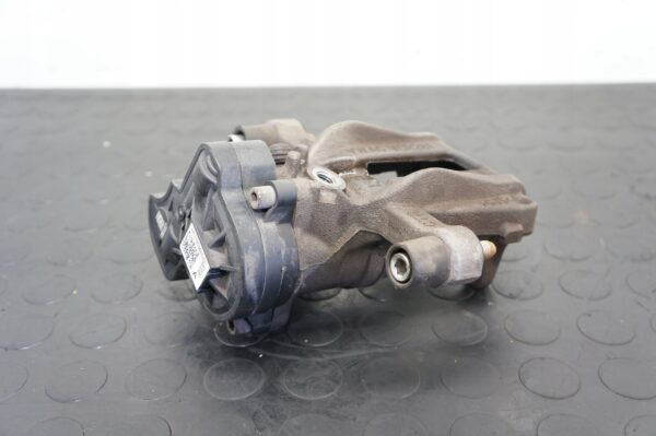 ZACISK HAMULCOWY LT SILNICZEK VW GOLF VIII LEON A3 OCTAVIA 5R3615405A