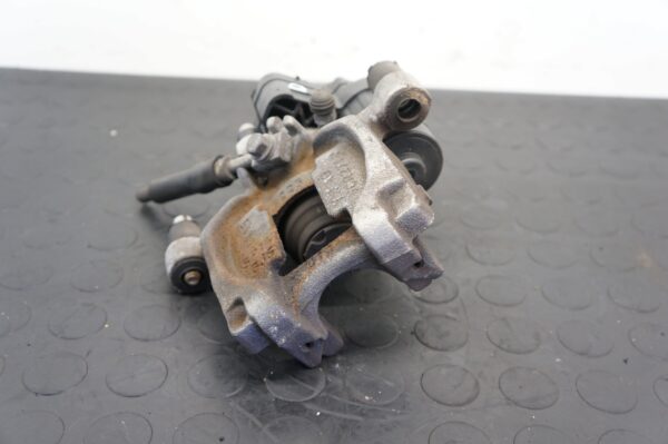 ZACISK HAMULCOWY PT VW GOLF VII SKODA OCTAVIA LEON A3 5Q0615405EE