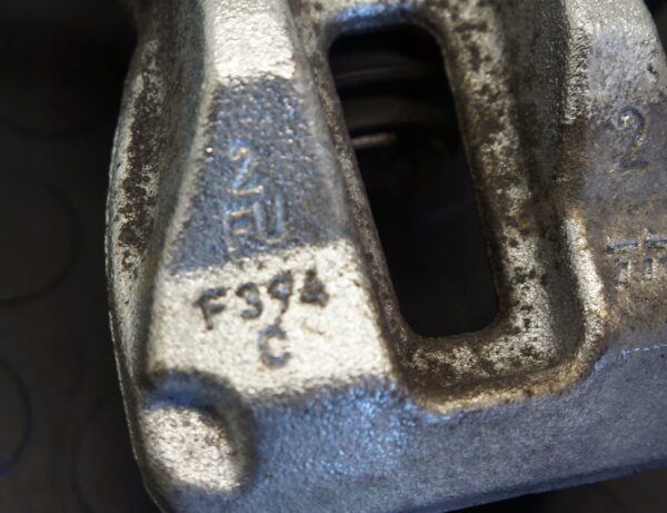 ZACISK HAMULCOWY LEWY TYŁ TOYOTA YARIS IV LT 1,5 HYBRID 46310-0D010