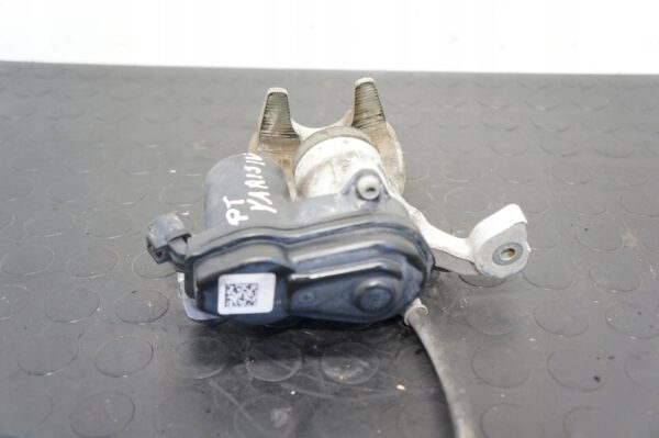 ZACISK HAMULCOWY PRAWY TYŁ TOYOTA YARIS IV LT 1,5 HYBRID 46310-0D010