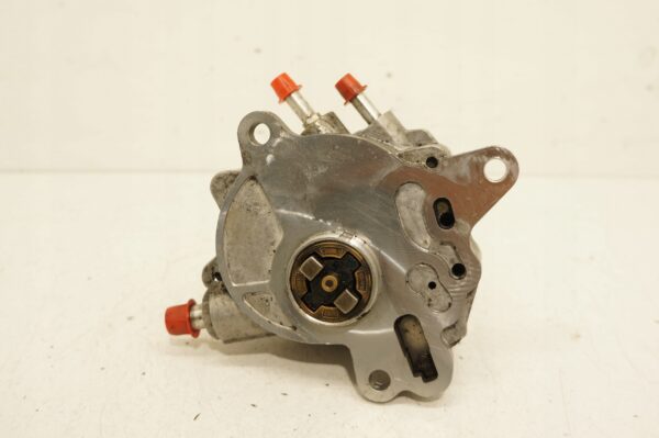 17529169152-696945a4c8366 POMPA VACUM VW GOLF V 2,0 TDI 036145209