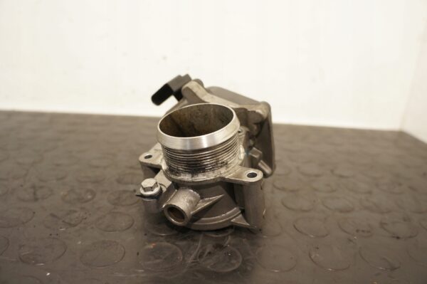 PRZEPUSTNICA VW GOLF VI A3 LEON 1,6 TDI 03L128063Q