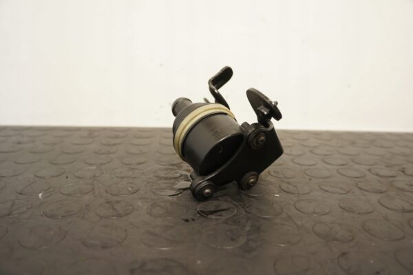 DODATKOWA POMPA WODY VW GOLF VI A3 LEON 1,6 TDI 6R0965561A