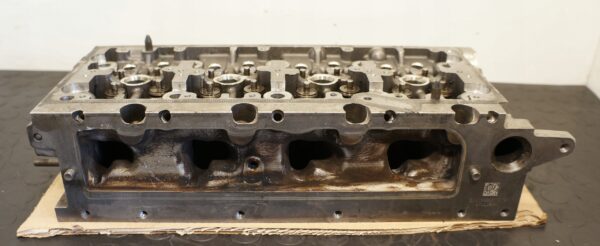 GŁOWICA KOMPLETNA VW GOLF TIGUAN A3 PASSAT 1.6 2.0TDI 04L103373E PLANOWANA