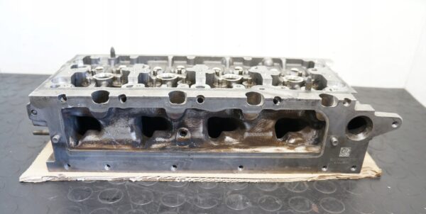 GŁOWICA KOMPLETNA VW GOLF TIGUAN A3 PASSAT 1.6 2.0TDI 04L103373E PLANOWANA