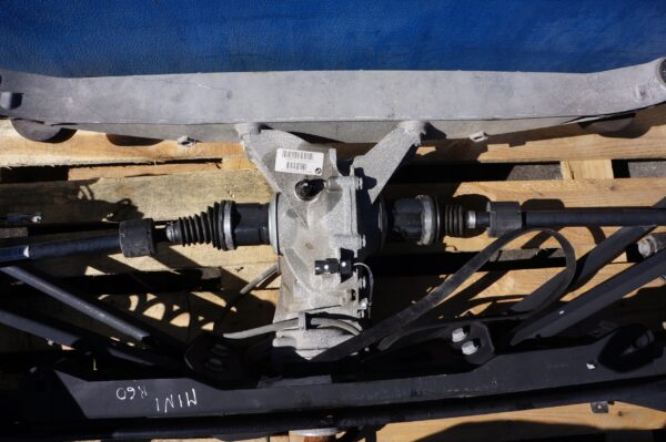 BELKA ZAWIESZENIA AMRYTYZATORY DYFER TYŁ MINI COOPER R61 R60 2.0D 9806010