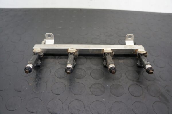 LISTWA WTRYSKOWA OPEL CORSA MERIVA 1.2 A12XER 0280151239 0280158181