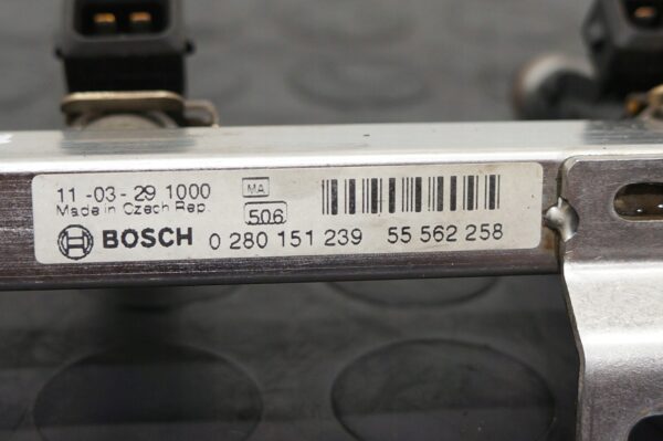 LISTWA WTRYSKOWA OPEL CORSA MERIVA 1.2 A12XER 0280151239 0280158181