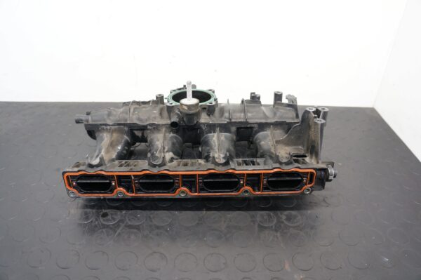 KOLEKTOR SSĄCY AUDI A4 B7 A6 C6 2,0TFSI 06F133185AQ