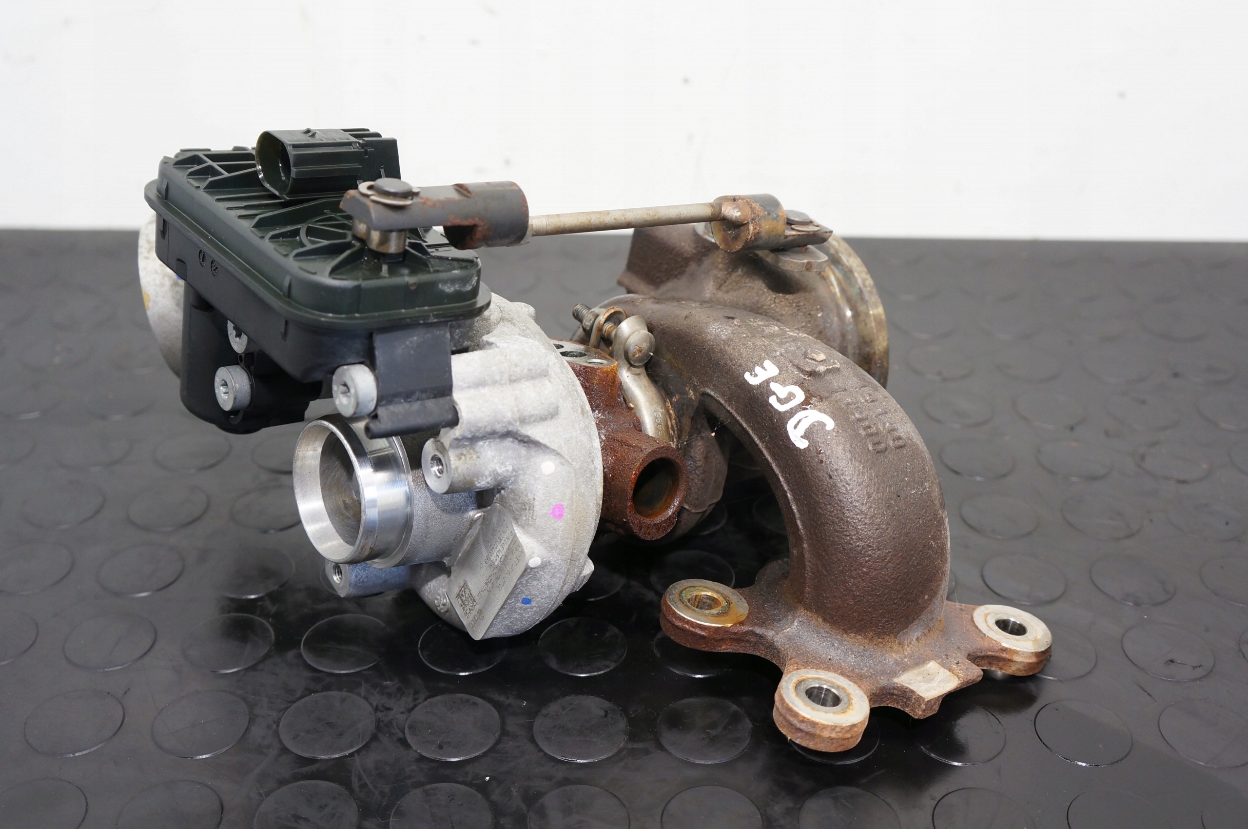 17578723638-696942f2384f5 TUROSPRĘZARKA TURBO VW GOLF VIII LEON A3 OCTAVIA 1.4 E-TRON 04E145715M