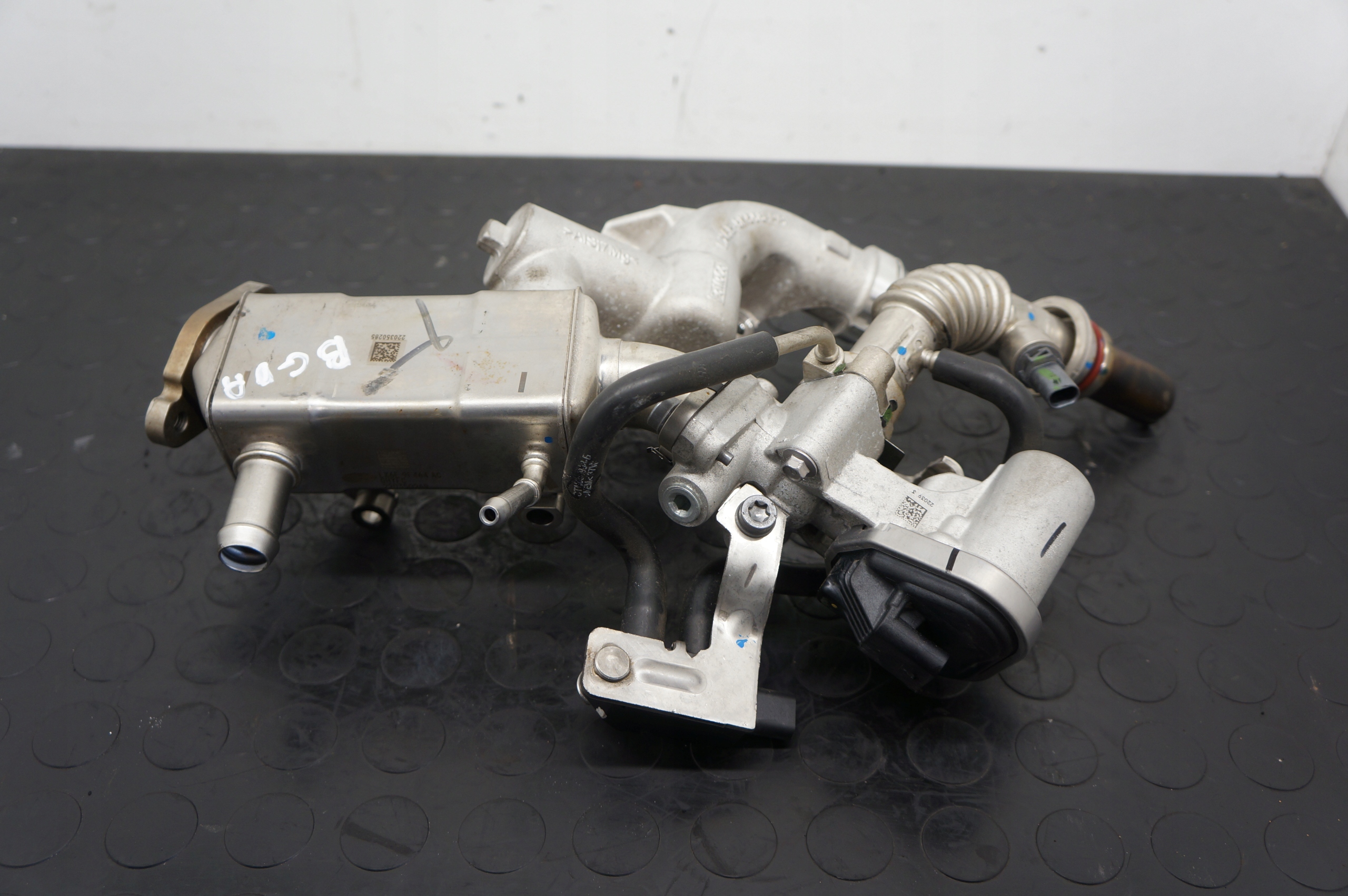 CHŁODNICA SPALIN EGR FORD KUGA 2.5 HYBRYDA LX6E-9F464-AC LX6E-6K556-AA