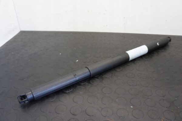 SIŁOWNIK KLAPY KIA CEED III 81841-J7810