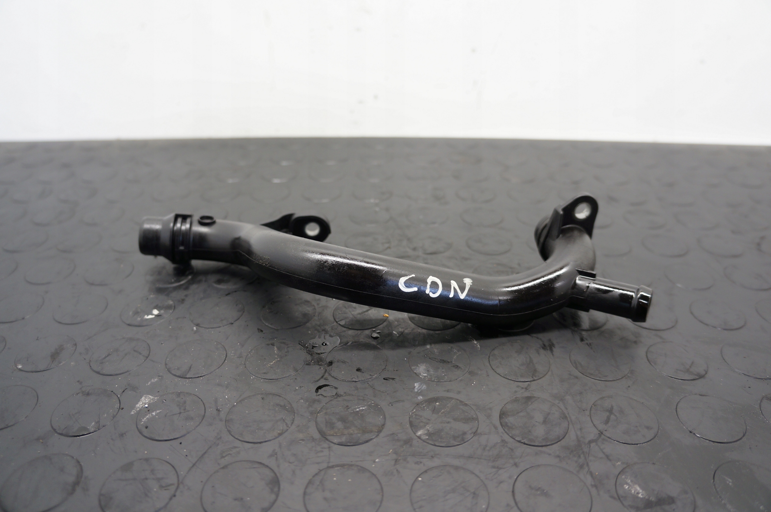 RURKA WODY AUDI A4 A5 Q5 GOLF PASSAT 2,0TFSI 06H121065D