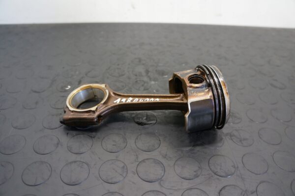 TŁOK Z KORBOWODEM FIAT 500 ALFA ROMEO MITO 1.4 T-JET 198A4000 72L66