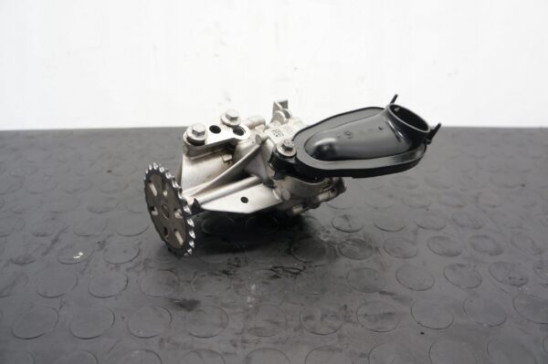 POMPA OLEJU RENAULT TRAFIC III QASHQAI VIVARO B 1,6 DCI 150001650R