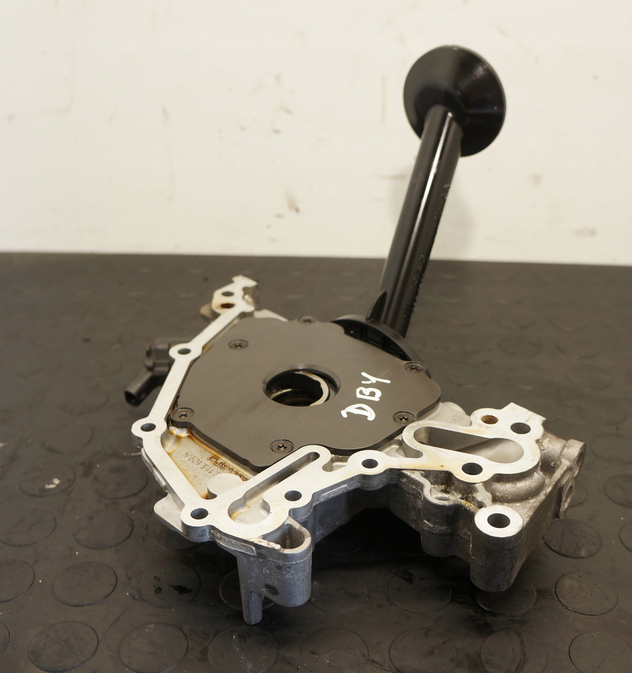 POMPA OLEJU VW POLO SKODA FABIA SEAT IBIZA 1.0 TSI 04E115105AT