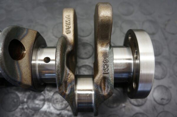 WAŁ KORBOWY VW POLO SKODA FABIA SEAT IBIZA 1.0 TSI 04CM 04CAM