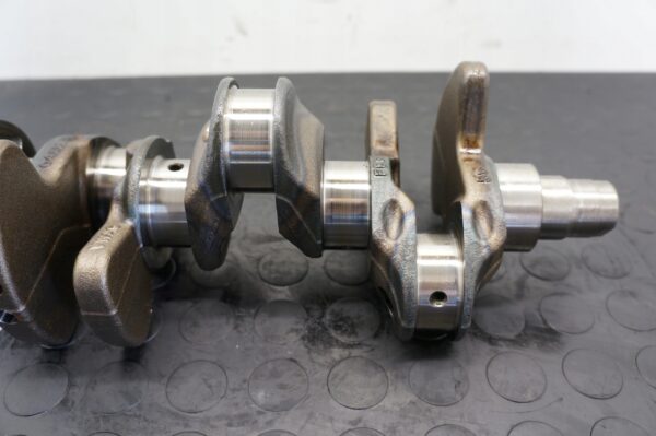 WAŁ KORBOWY VW POLO SKODA FABIA SEAT IBIZA 1.0 TSI 04CM 04CAM