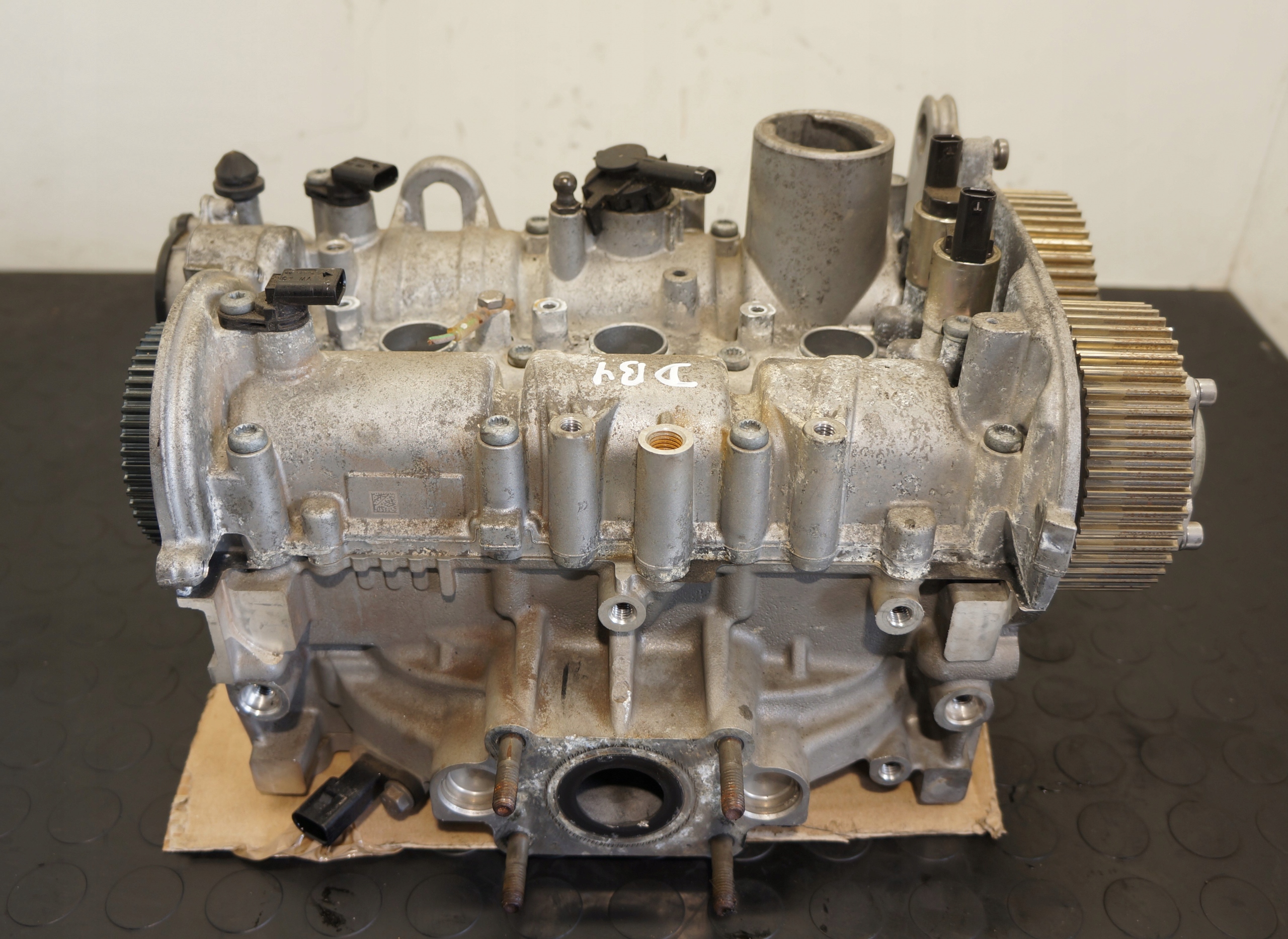 GŁOWICA WAŁKI VW POLO SKODA FABIA SEAT IBIZA 1.0 TSI 04C103404L 04C103475Q