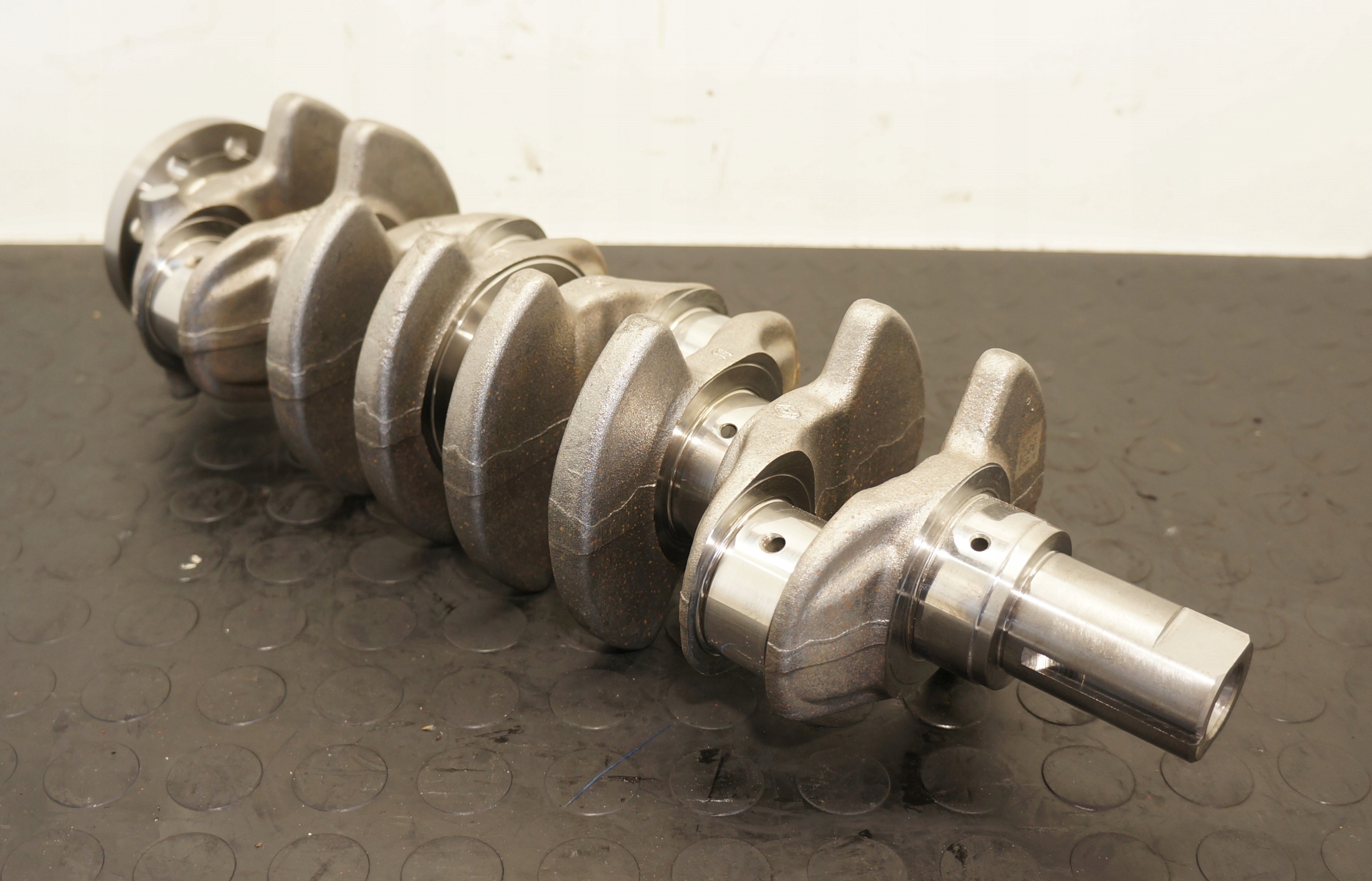 17605943975-69693f89d68c8 WAŁ KORBOWY RENAULT TRAFIC III QASHQAI VIVARO B 1,6 DCI 5599R NOWY R9M