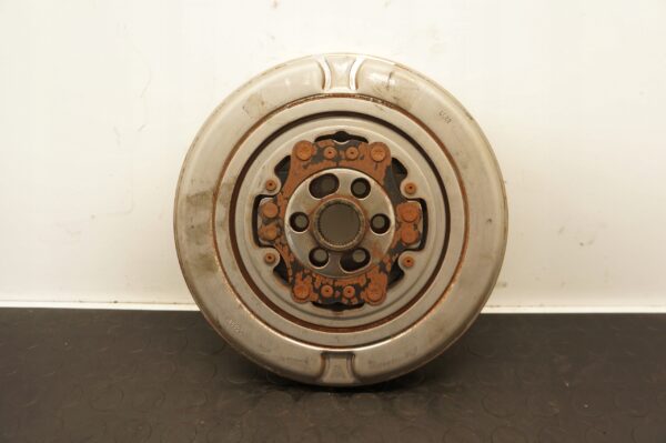 KOŁO ZAMACHOWE DWUMASOWE VW GOLF VIII LEON A3 OCTAVIA 1.4 DGE 04E105266AD