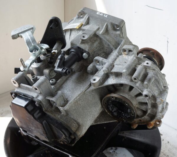 SKRZYNIA BIEGÓW SKODA OCTAVIA VW GOLF VII T-ROC 1,6TDI RZU