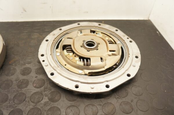 SPRZĘGŁO AUTOMAT TOYOTA YARIS IV MAZDA 2 KB 1,5 HYBRID 1J060003