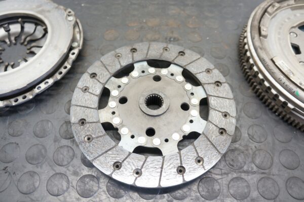 SPRZĘGŁO KOŁO DWUMASOWE RENAULT MEGANE IV TALISMAN CLIO 1,5 DCI 302054477R