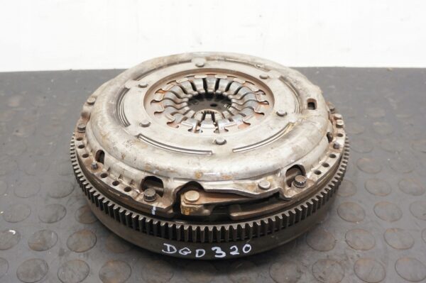 SPRZĘGŁO VW GOLF SEAT LEON AUDI A3 1,6 TDI 04L141025A