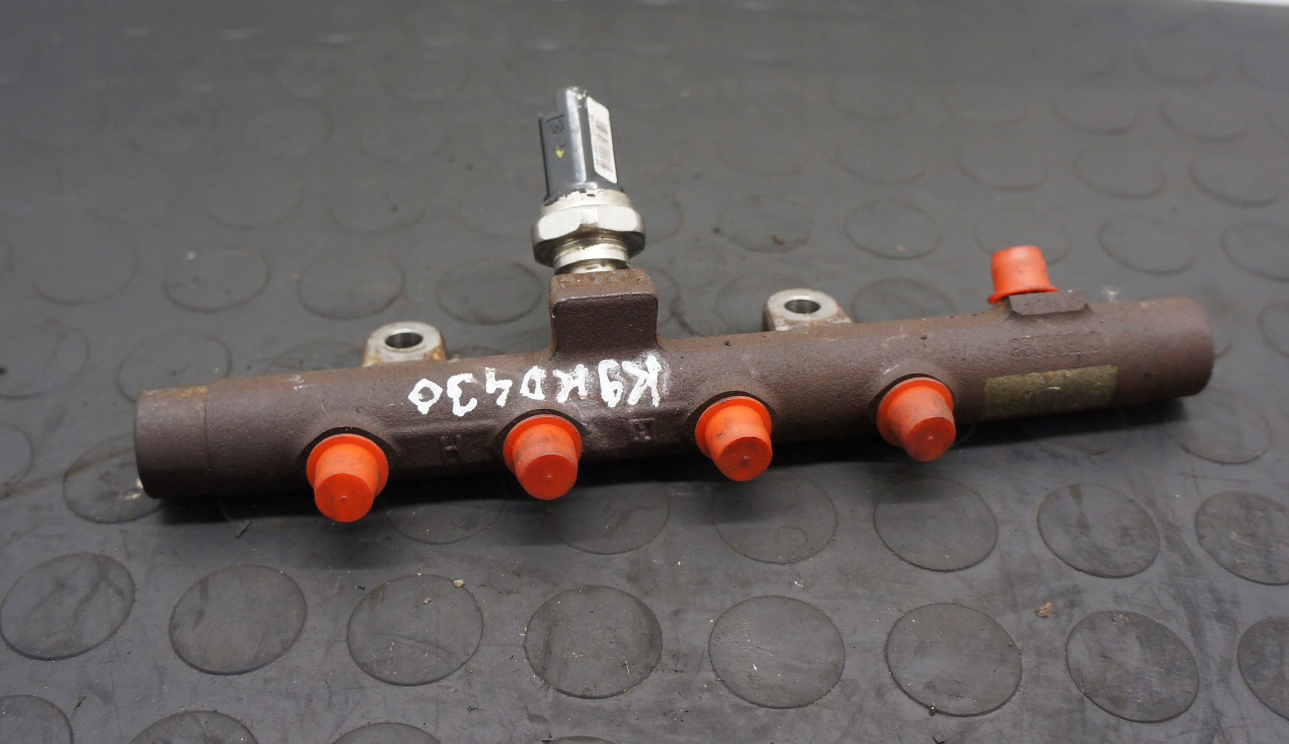 LISTWA WTRYSKOWA NISSAN JUKE QASHQAI 1,5 DCI H8200296867 5WS40208