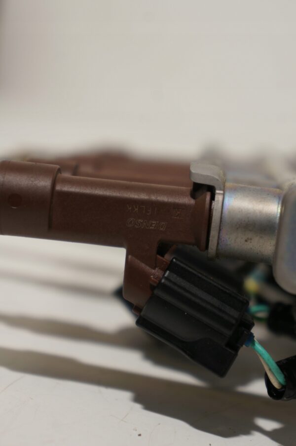 LISTWA WTRYSKOWA TOYOTA YARIS III AYGO II C1 107 1,0 VVTI 1KR 23250-0Q040