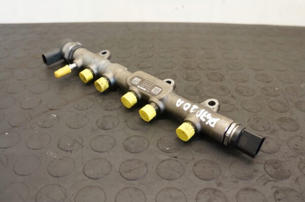 LISTWA WTRYSKOWA BMW 1 2 3 4 5 X3 X4 2.0D 0445214315 8514154