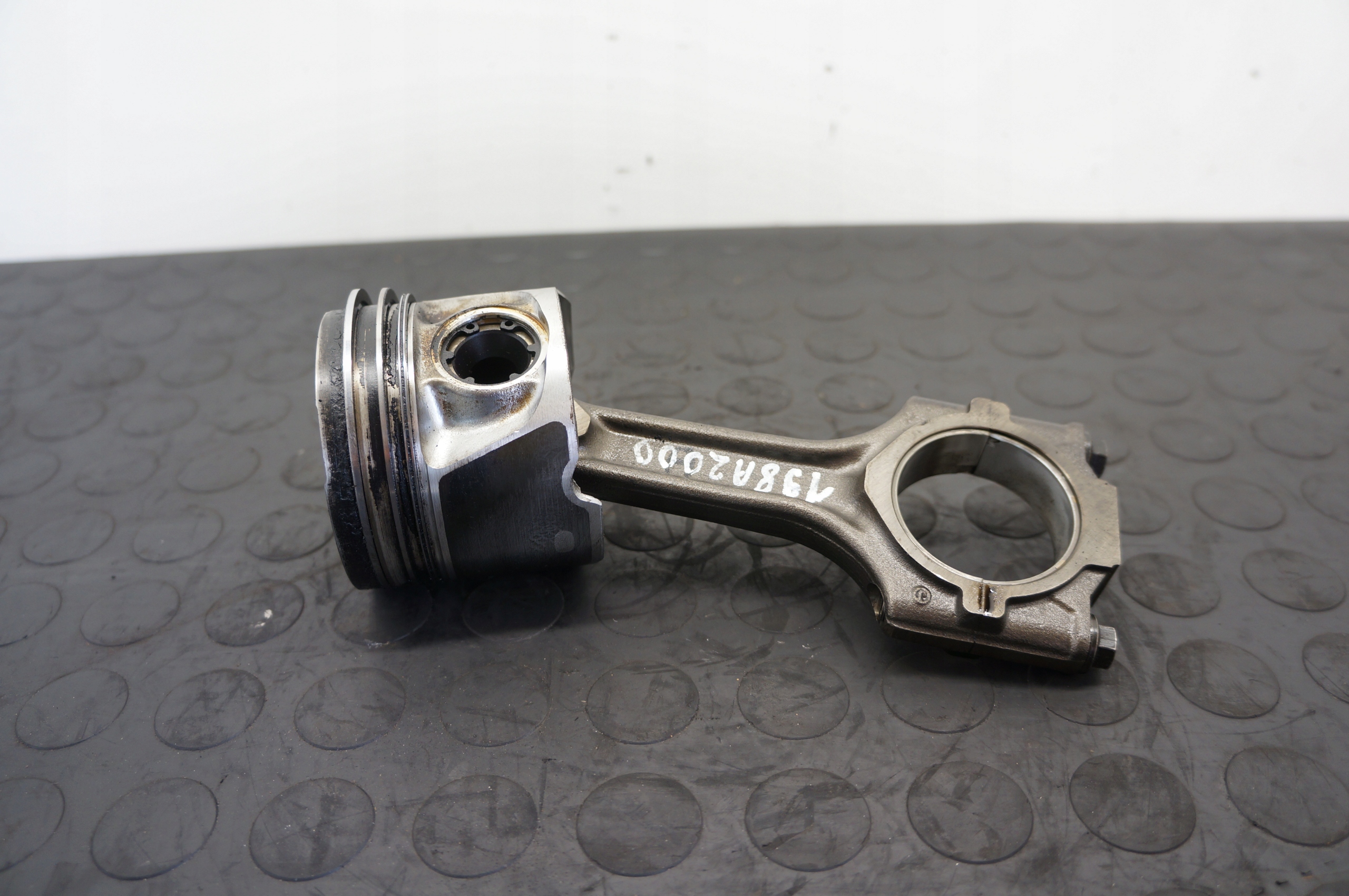 TŁOK Z KORBOWODEM FIAT BRAVO ALFA MITO 1,6 JTDM 198A2000