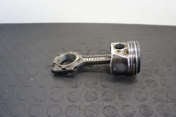 TŁOK Z KORBOWODEM FIAT BRAVO ALFA MITO 1,6 JTDM 198A2000