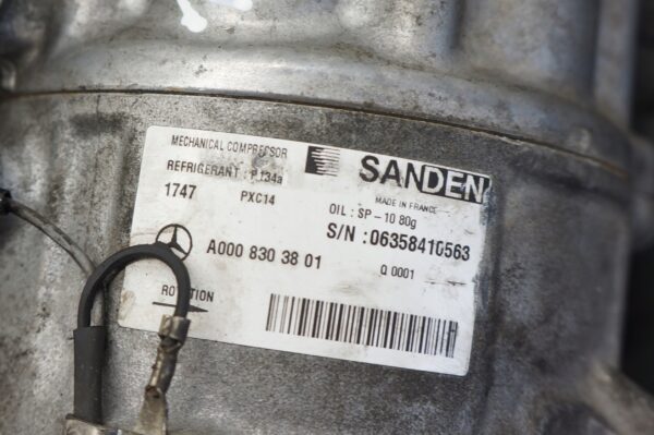 KOMPRESOR KLIMATYZACJI MERCEDES V-KLASA VITO W447 2.2 CDI A0008303801