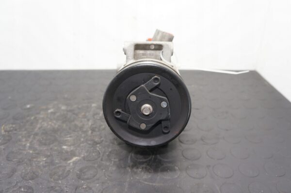 SPRĘŻARKA KLIMATYZACJI VW GOLF VI A3 LEON 1.6 1.9 2.0TDI 5K0820803A