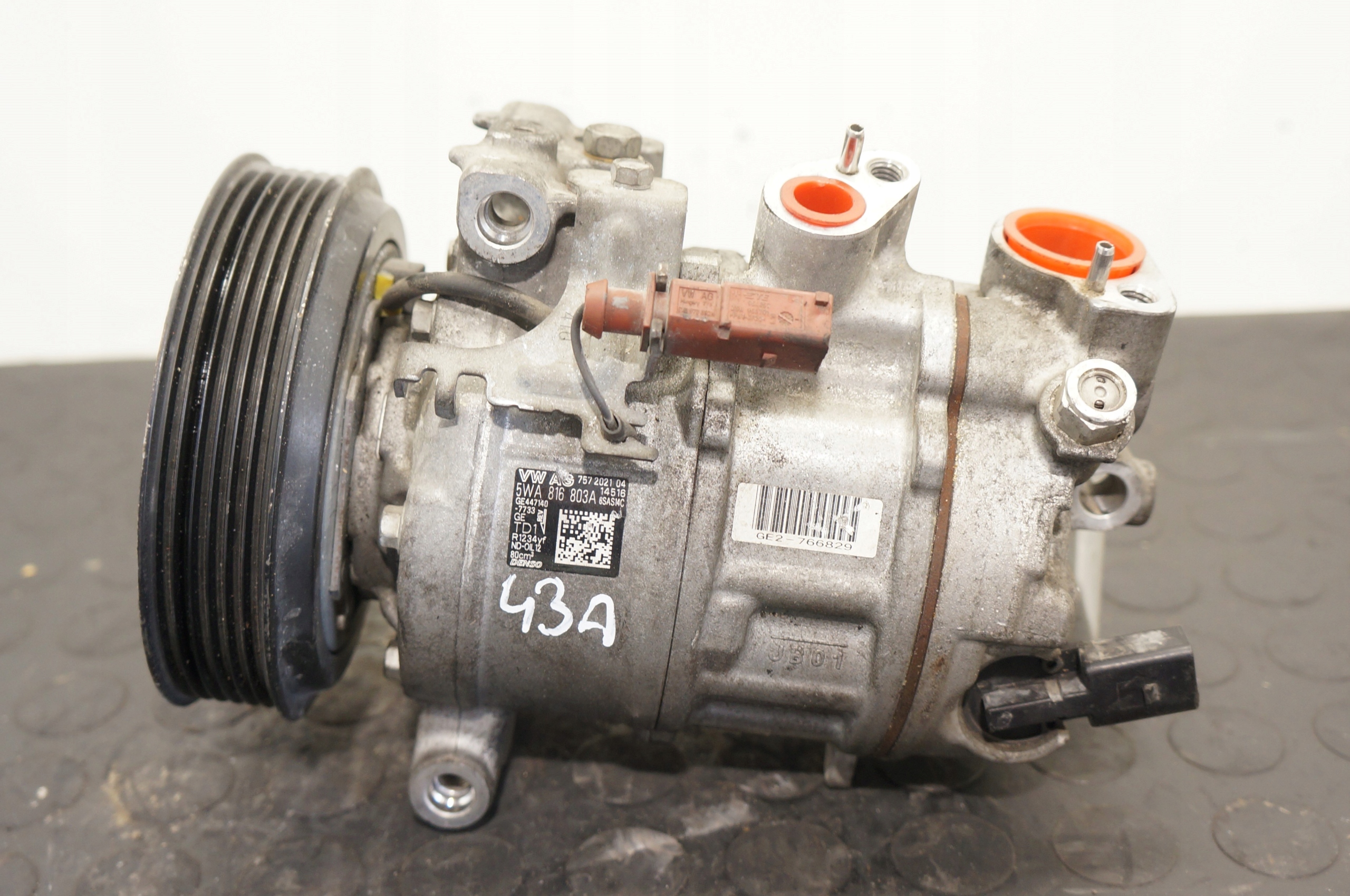 KOMPRESOR KLIMATYZACJI VW GOLF TIGUAN A3 PASSAT 1.5 TSI 2.0TDI 5WA816803A