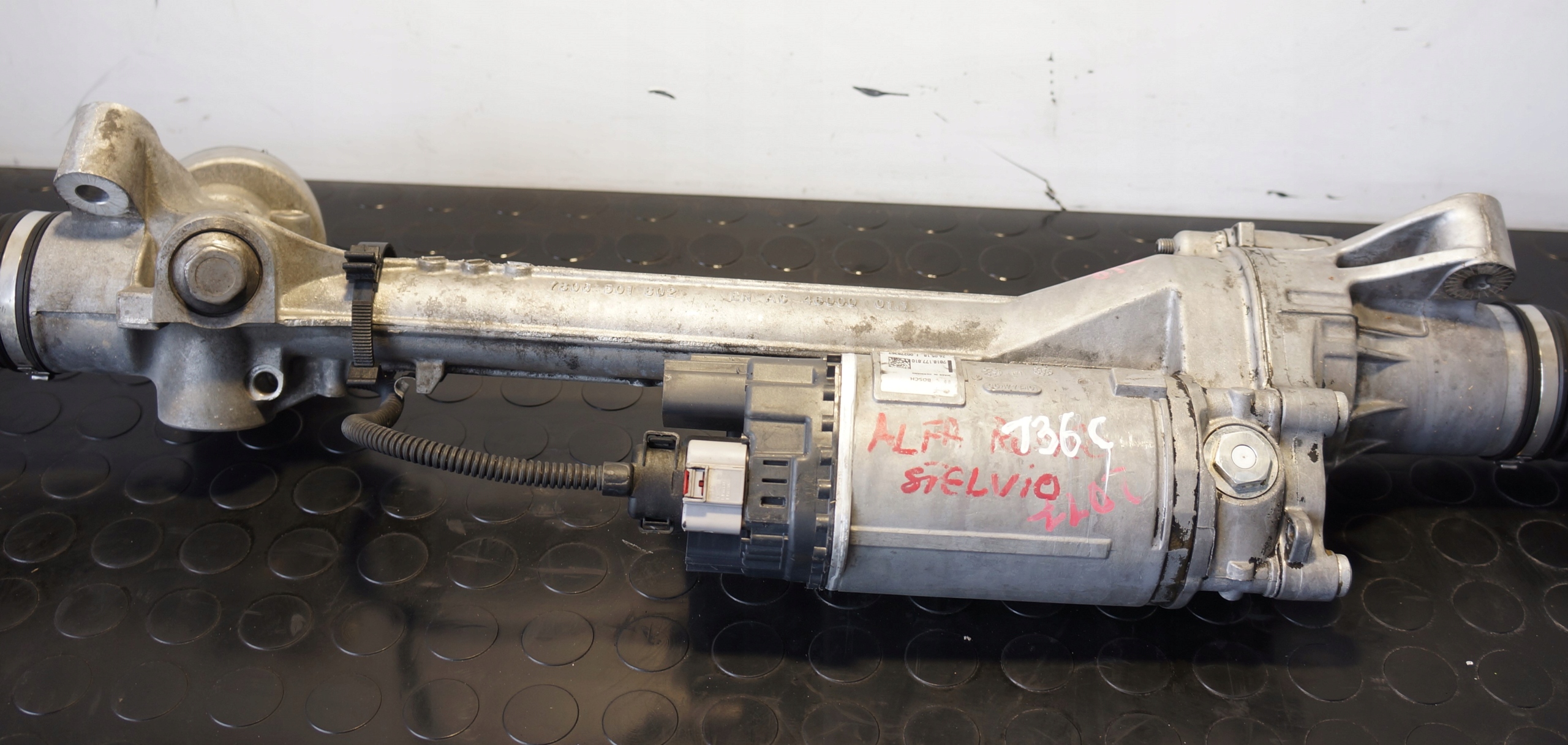 MAGLOWNICA PRZEKŁADNIA KIEROWNICZA ALFA ROMEO GIULIA STELVIO 7806994691