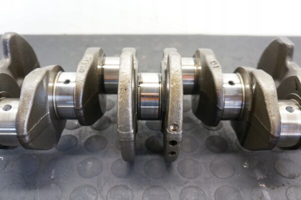 WAŁ KORBOWY VW GOLF V PASSAT A3 8P 1,9TDI 038L NOMINAŁ