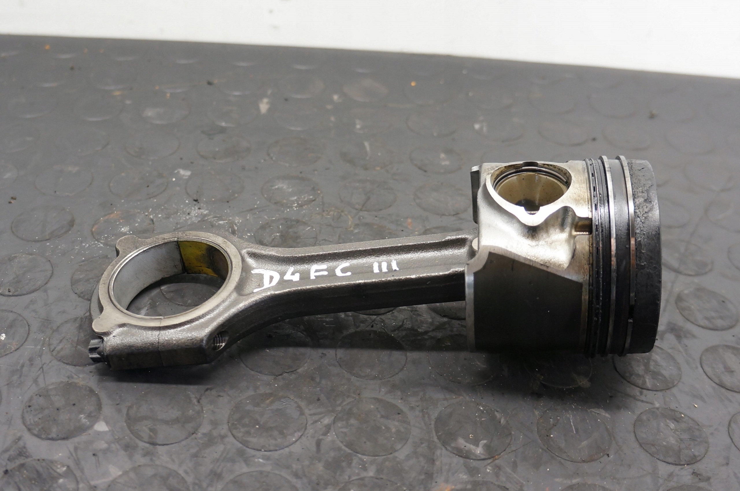 TŁOK Z KORBOWODEM KIA RIO HYUNDAI I20 1.4 CRDI D4FC