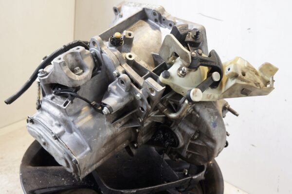 SKRZYNIA BIEGÓW OPEL CORSA PEUGEOT 308 CITROEN C3 1,2THP 20V256