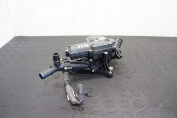 OBUDOWA TERMOSTATU MAZDA 3 CX-30 2.0 SKYACTIV-G PYFD1516Z