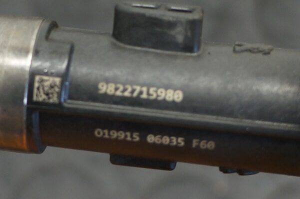 17757646346-696910c3a0be5 LISTWA WTRYSKOWA PEUGEOT 308 CITROEN C3 1,2THP 9811353880 9822715980