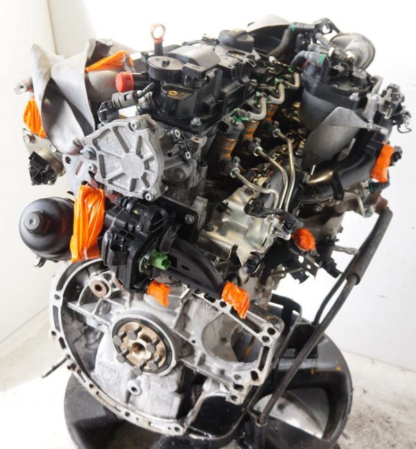 SILNIK ENGINE CITROEN PEUGEOT C3 II 208 1,4 E-HDI 8H01 8HR 10FDCG